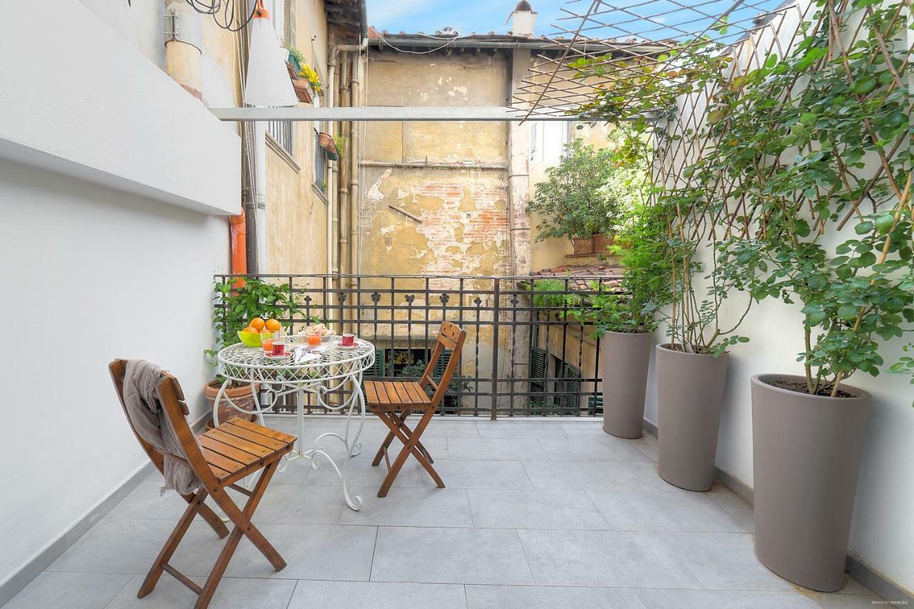 Stone Walls Deluxe Florence Exterior photo